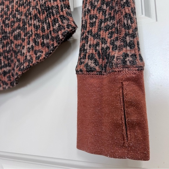 We The Free Everest Waffle Knit Henley Top in Brown Leopard Print, Size S - Picture 5 of 9